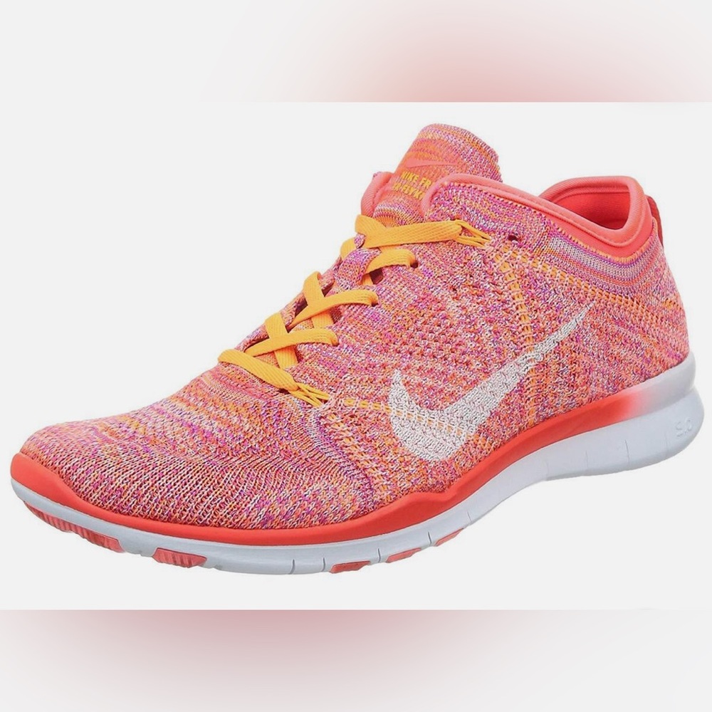 BRAND: Nike
SIZE: 6.5
COLOR: Neon pinks and orange’s